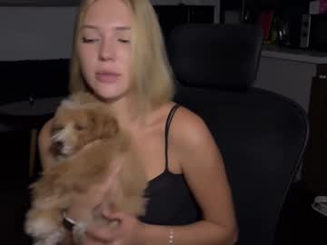 Mia_Floo Chaturbate stream image from June 21, 2025