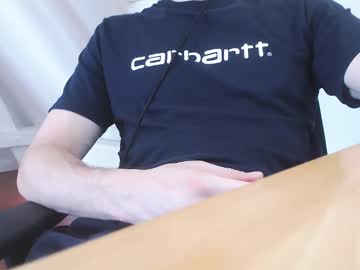 M0m018 Chaturbate stream image from June 21, 2025