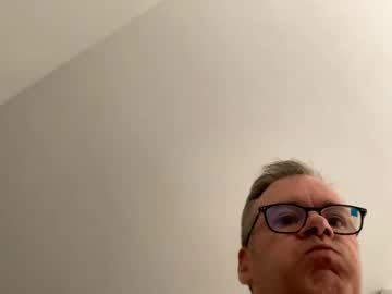 Oahu45 Chaturbate stream image from June 21, 2025