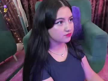 Hannaitsme Chaturbate stream image from June 21, 2025