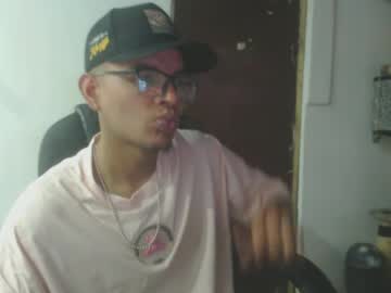 Cris_Flaco Chaturbate stream image from June 21, 2025