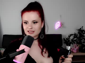 Dellacrush_ Chaturbate stream image from June 21, 2025