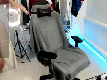 Raamos Chaturbate stream image from June 21, 2025