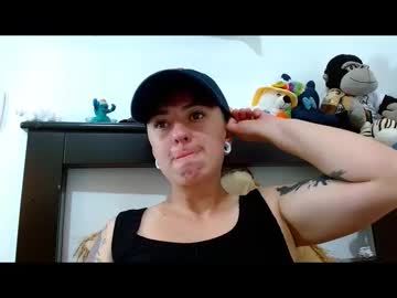 Tomboyblue Chaturbate stream image from June 21, 2025