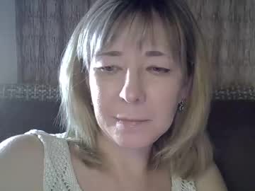 Ellajohnsonx Chaturbate stream image from June 21, 2025