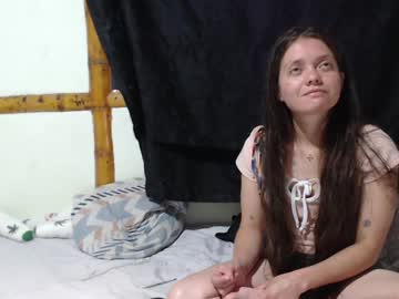 Miahells Chaturbate stream image from June 21, 2025