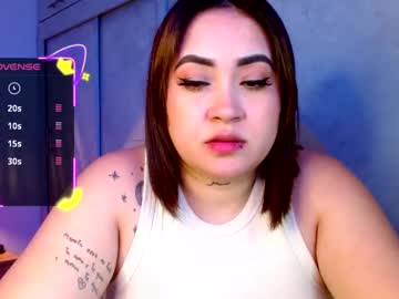 M33li Chaturbate stream image from June 21, 2025