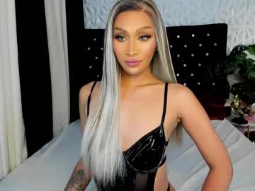Classytsmarga Chaturbate stream image from June 22, 2025