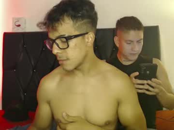 Hot_Andrewandleo Chaturbate stream image from June 22, 2025
