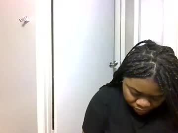 Nevaehlove1122 Chaturbate stream image from June 22, 2025