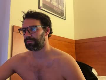 3hle Chaturbate stream image from June 22, 2025