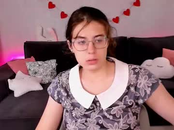 Bellacaress Chaturbate stream image from June 22, 2025
