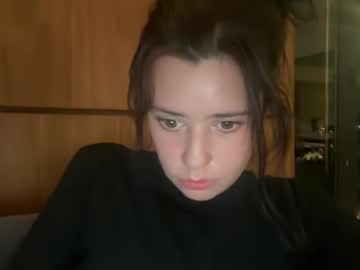 Modelessena24 Chaturbate stream image from June 22, 2025