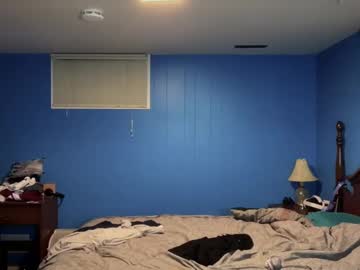 Peteypete204 Chaturbate stream image from June 22, 2025