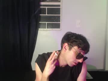 Kikelargo22 Chaturbate stream image from June 22, 2025