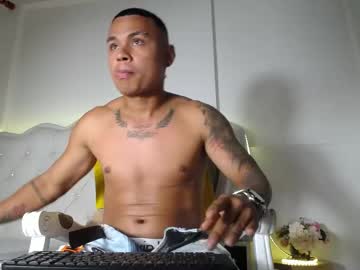 Sneiderjohnson Chaturbate stream image from June 22, 2025