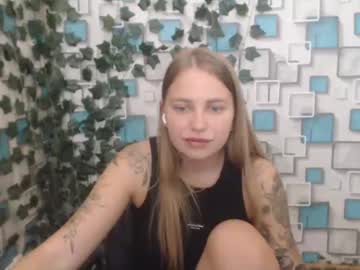 Klerkarina Chaturbate stream image from June 22, 2025