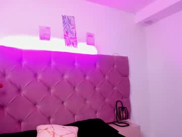 Lunna_Starr Chaturbate stream image from June 22, 2025