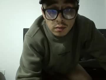 Santiagolover1324 Chaturbate stream image from June 22, 2025
