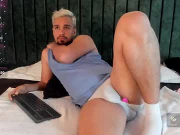 Edward_Maxx Chaturbate stream image from June 22, 2025