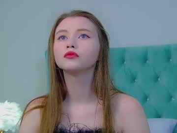 Keiraace Chaturbate stream image from June 22, 2025