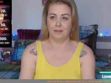 Thefoxyone25 Chaturbate stream image from June 22, 2025