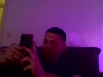 Timamobro Chaturbate stream image from June 22, 2025