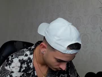 Brandontatex Chaturbate stream image from June 22, 2025