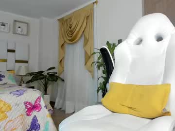 Cherryfox88 Chaturbate stream image from June 22, 2025