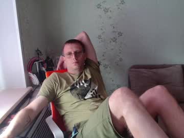 Hlestus Chaturbate stream image from June 22, 2025