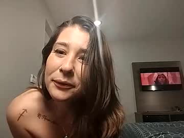 Paigeehubb Chaturbate stream image from June 22, 2025