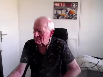 73yves Chaturbate stream image from June 22, 2025