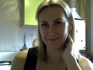 Ashleyxhoney Chaturbate stream image from June 22, 2025