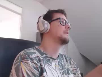 Chillzonecam Chaturbate stream image from June 22, 2025