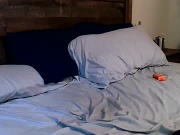 Mamaandthebear Chaturbate stream image from June 22, 2025