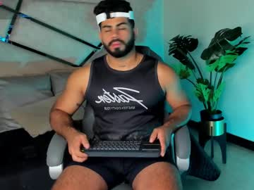 Noahcrux Chaturbate stream image from June 22, 2025