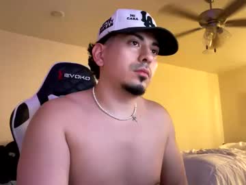 Bradwuzhere Chaturbate stream image from June 22, 2025