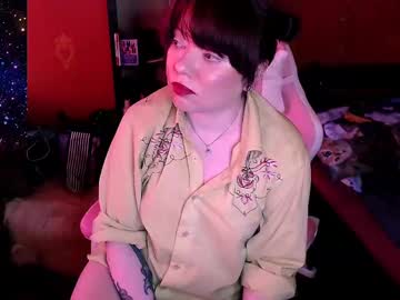 Naughtyhousewifexx Chaturbate stream image from June 22, 2025