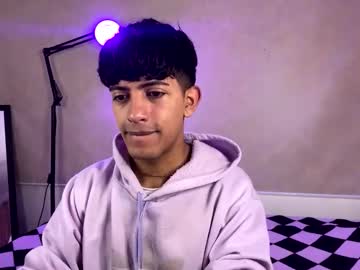 Teobrowny_ Chaturbate stream image from June 22, 2025