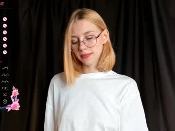 Feliceallston Chaturbate stream image from June 22, 2025