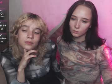 Robin_Yours Chaturbate stream image from June 22, 2025