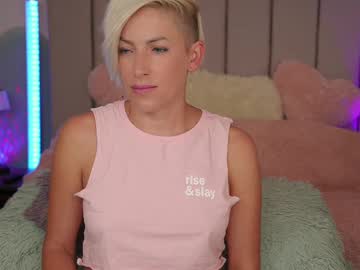 Vickysecret96 Chaturbate stream image from June 22, 2025