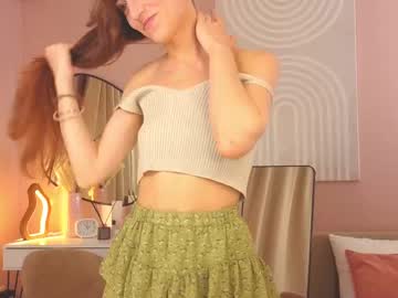Ellyl Chaturbate stream image from June 22, 2025