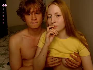 Lessyxjhony Chaturbate stream image from June 22, 2025