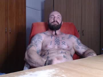 Strongivan Chaturbate stream image from June 22, 2025