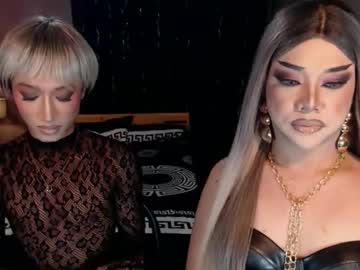 Hugecockchristine Chaturbate stream image from June 22, 2025