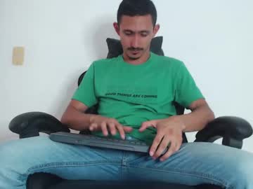 Xxxhome_Alonexxx Chaturbate stream image from June 22, 2025