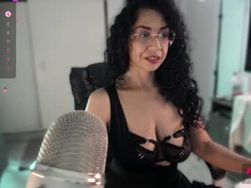 Nicolle__Smith_ Chaturbate stream image from June 22, 2025