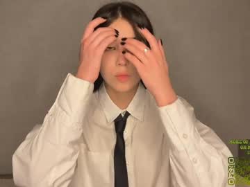 Shygaze Chaturbate stream image from June 22, 2025