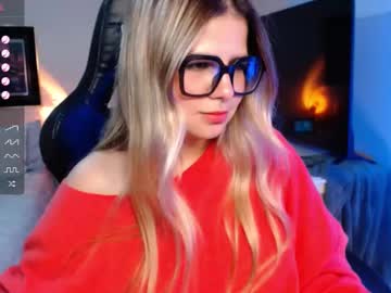 Avrill_Morgan Chaturbate stream image from June 22, 2025